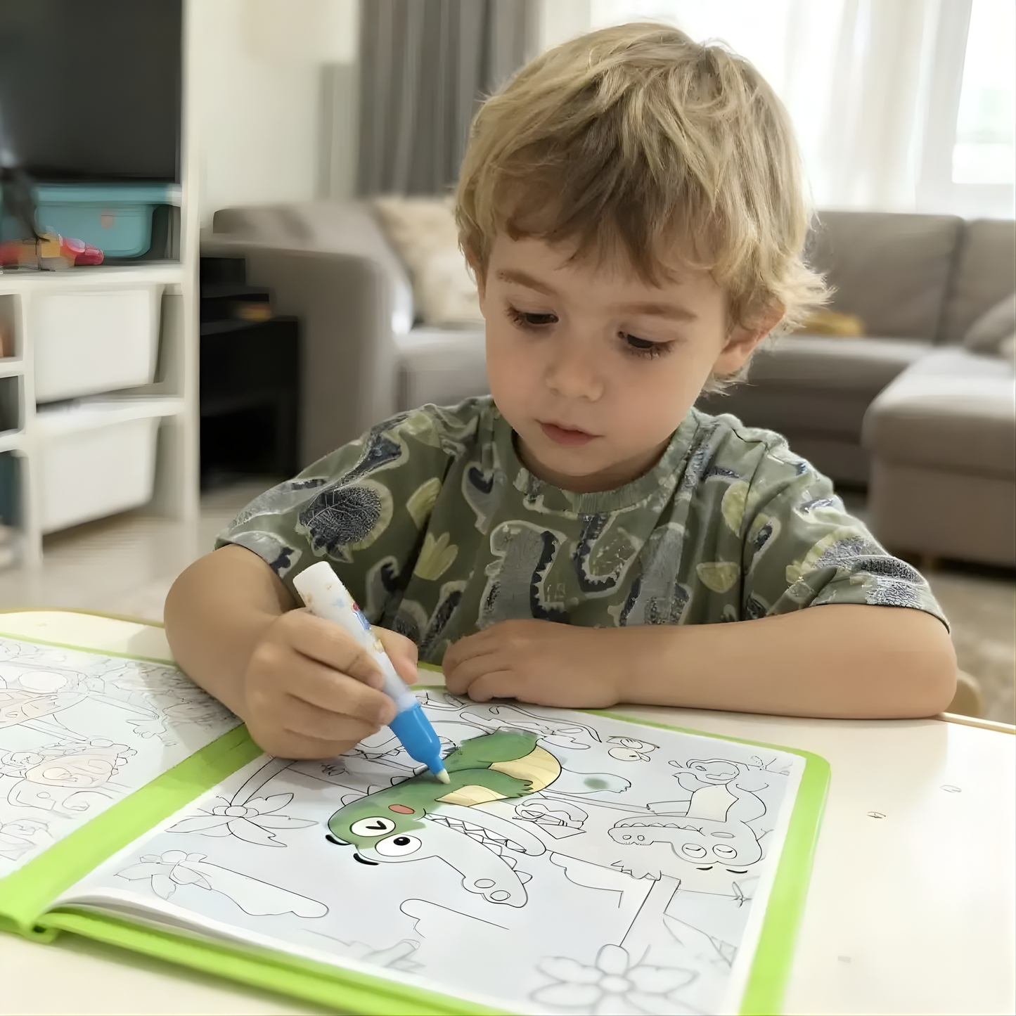 Aquabook – Återanvändbar vattenmålningsbok utan kladd